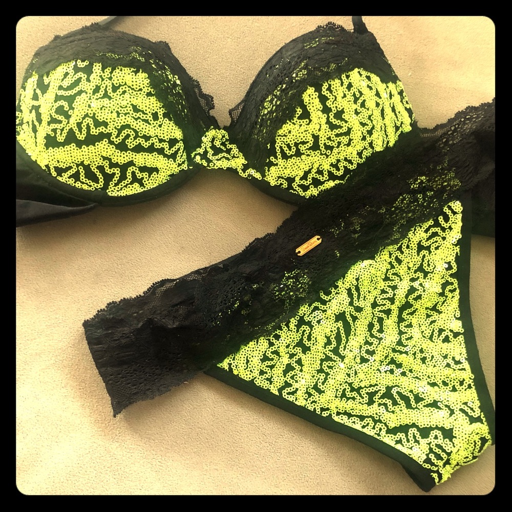 Beach Bunny XS Bikini